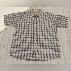 Wrangler Men's Black and White Plaid Shirt
